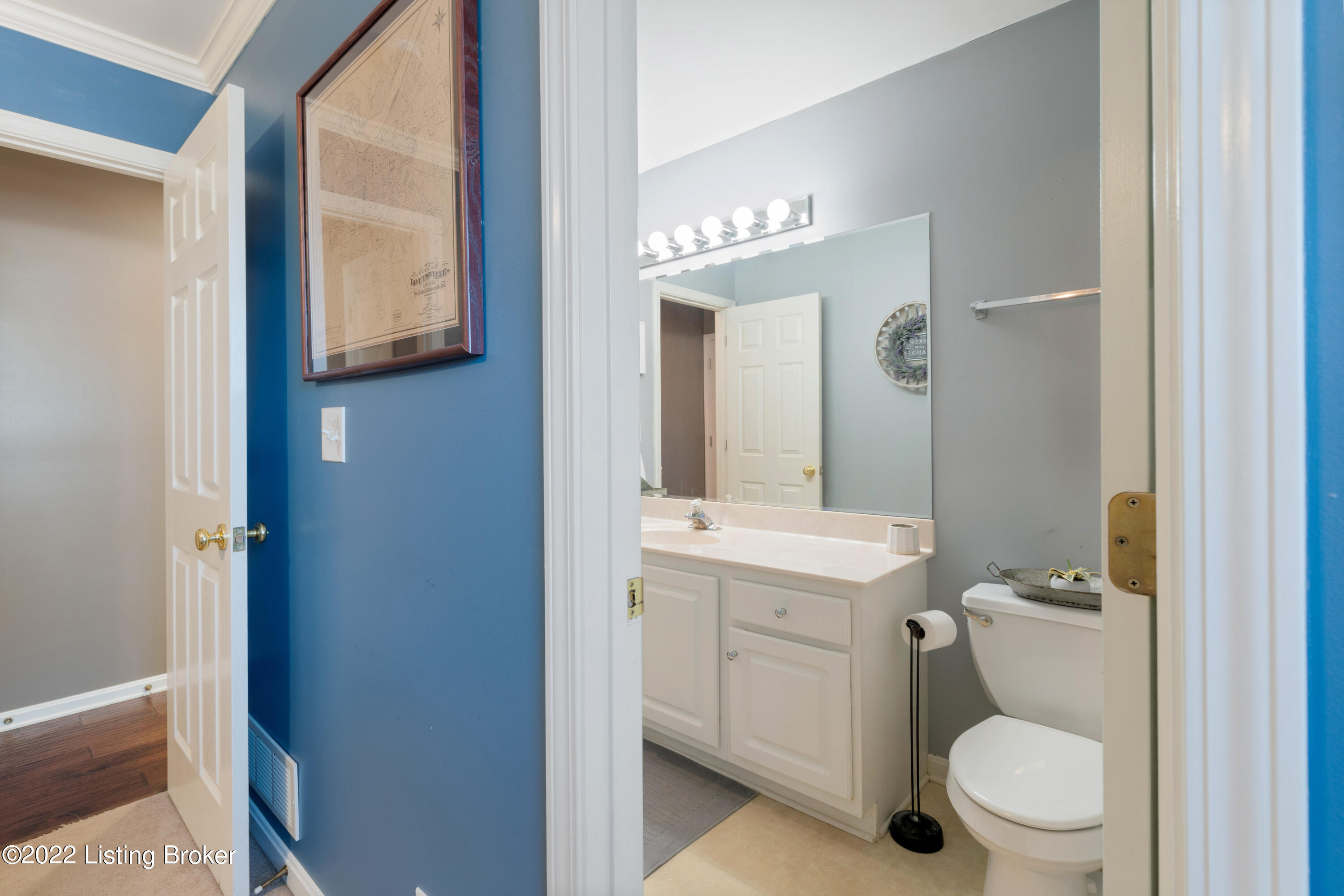605 Country Club Road Louisville, KY 40206 - Photo 22 of 54 Country Club_Interior_018