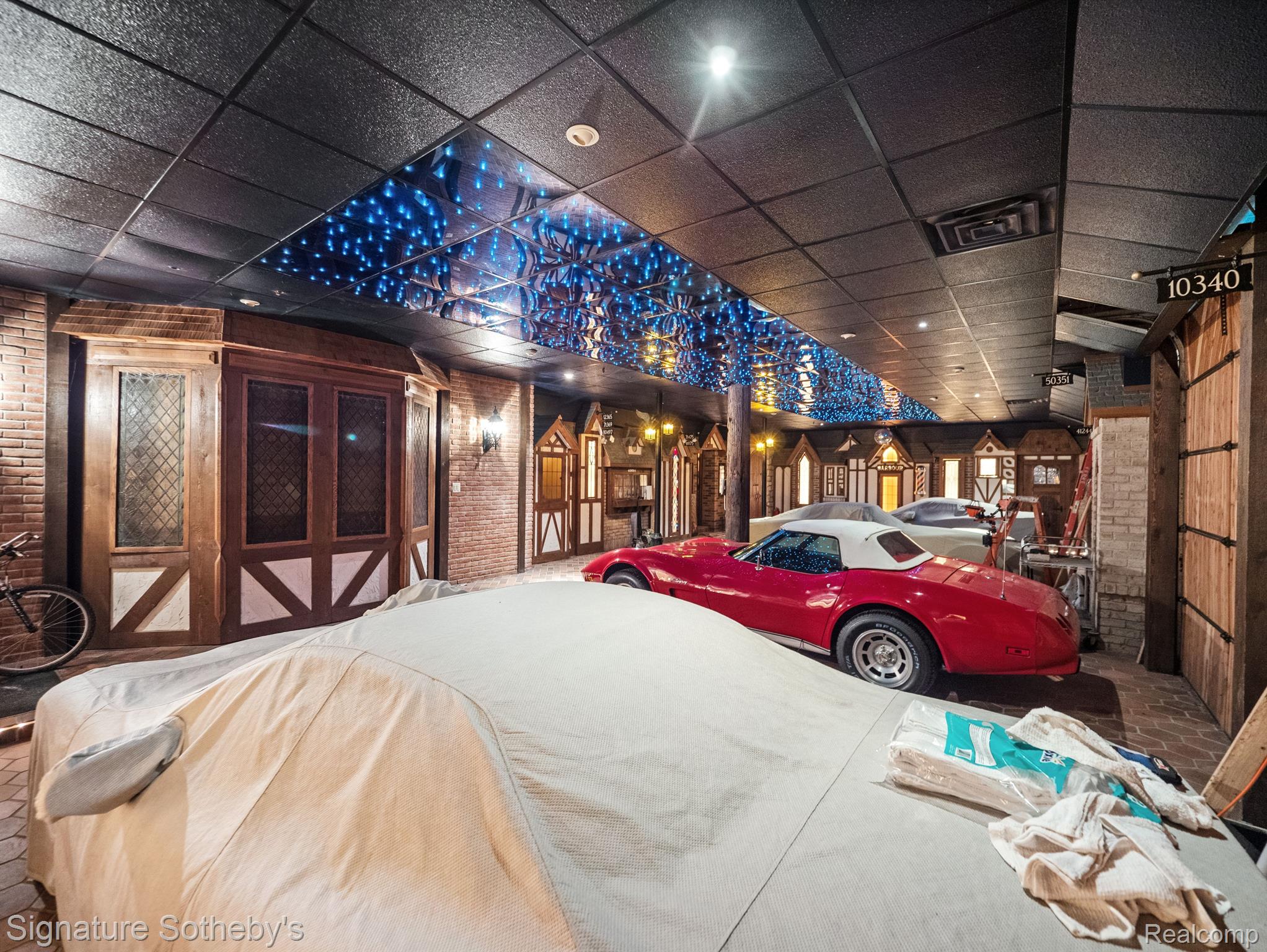 2009 Victoria Hill Drive Rochester, MI 48306 - Photo 81 of 98 Gallery Image 81