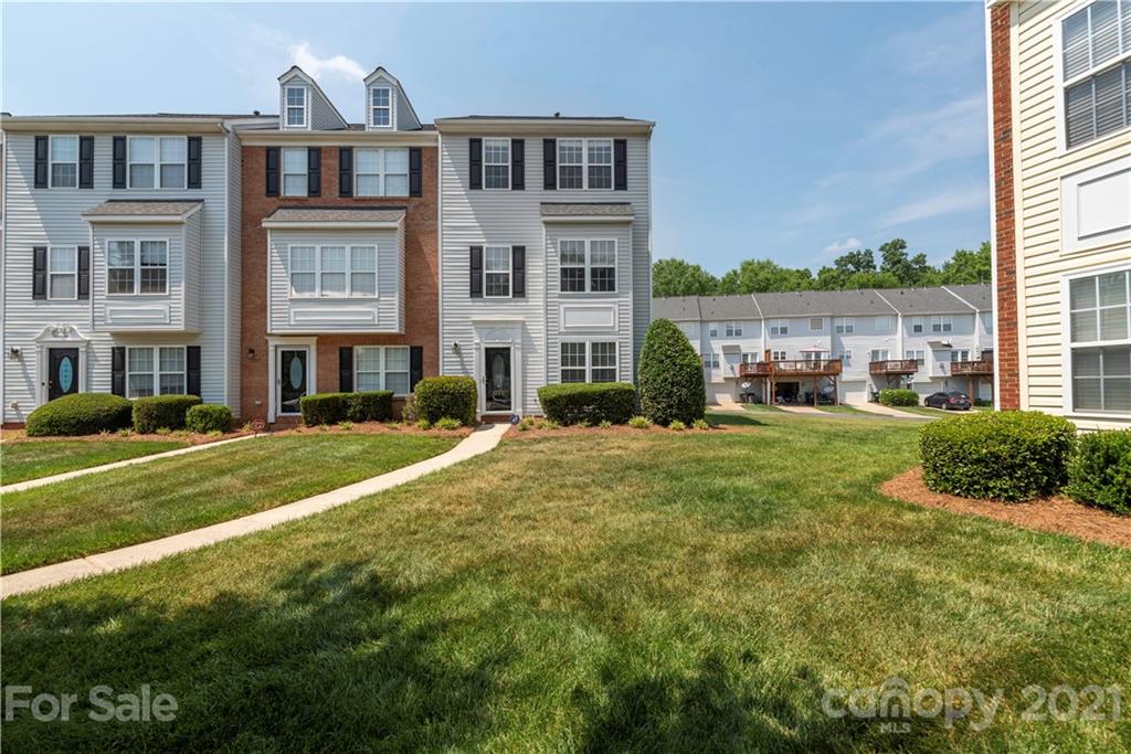 9250 Washam Potts Road Cornelius, NC 28031 - Photo 2 of 27 Gallery Image 2