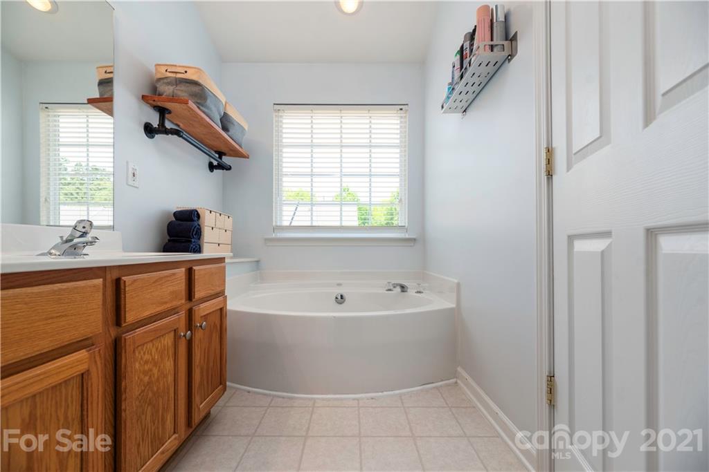 9250 Washam Potts Road Cornelius, NC 28031 - Photo 16 of 27 Gallery Image 16