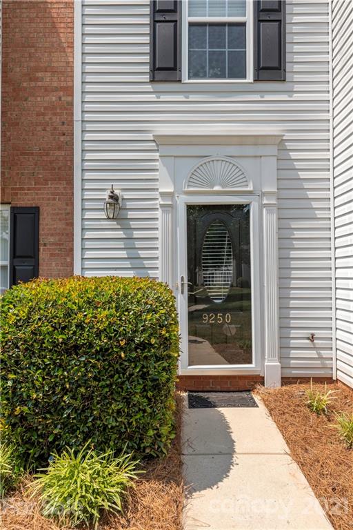 9250 Washam Potts Road Cornelius, NC 28031 - Photo 5 of 27 Gallery Image 5
