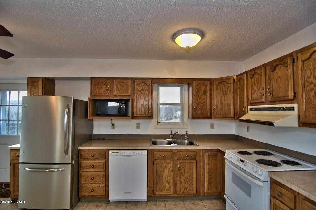 154 Spudeno Road Moscow, PA 18444 - Photo 22 of 42
