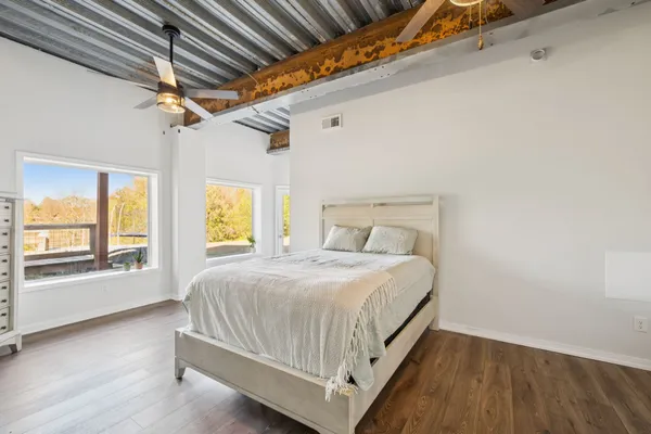 $749,999 | 232 Covenant Lane, McMinnville, TN 37110