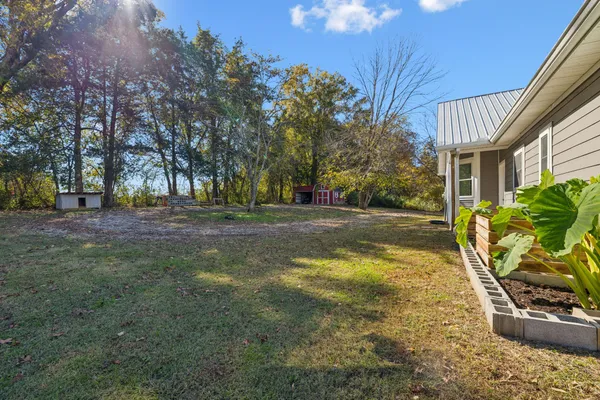$749,999 | 232 Covenant Lane, McMinnville, TN 37110