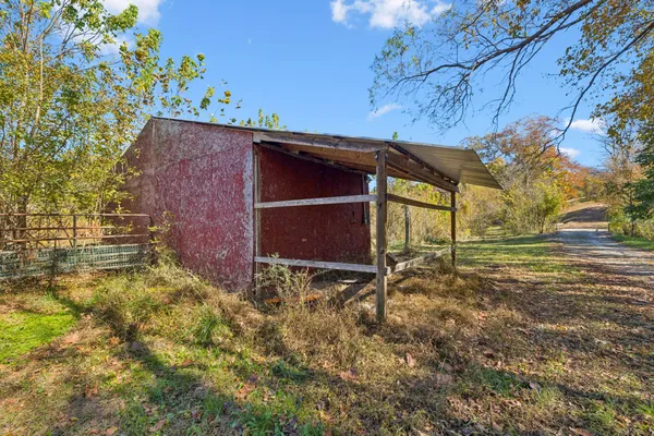 $749,999 | 232 Covenant Lane, McMinnville, TN 37110