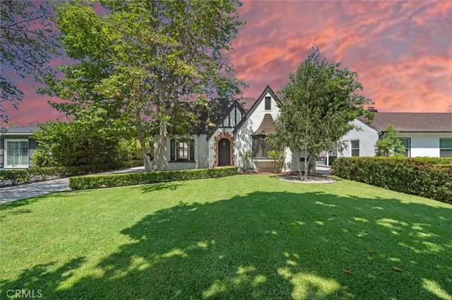 $1,550,000 | 2404 Poinsettia Street North, Santa Ana, CA 92706