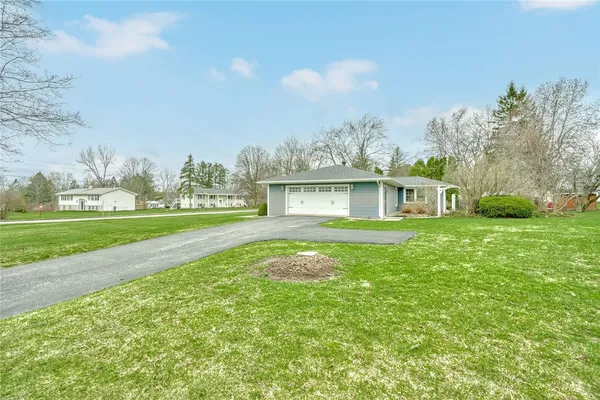 $269,900 | 9 Jefferson Avenue, Le Roy, NY 14482
