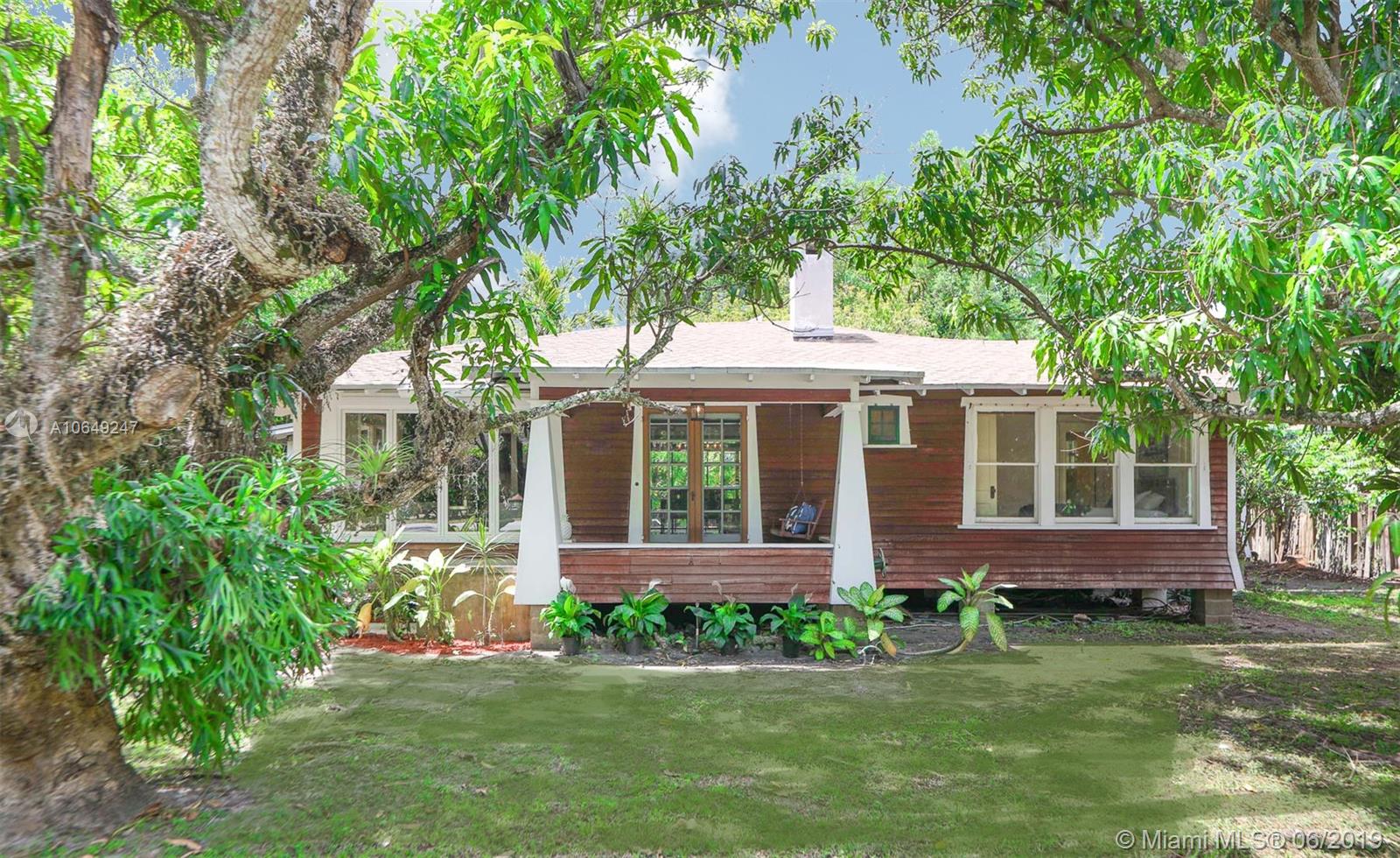 7460 Erwin Road Miami, FL 33143 - Photo 1 of 38