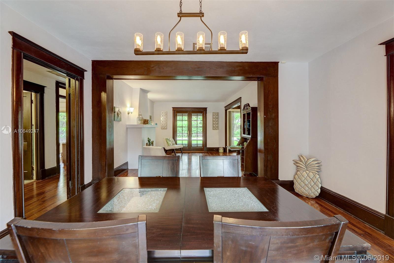 7460 Erwin Road Miami, FL 33143 - Photo 11 of 38