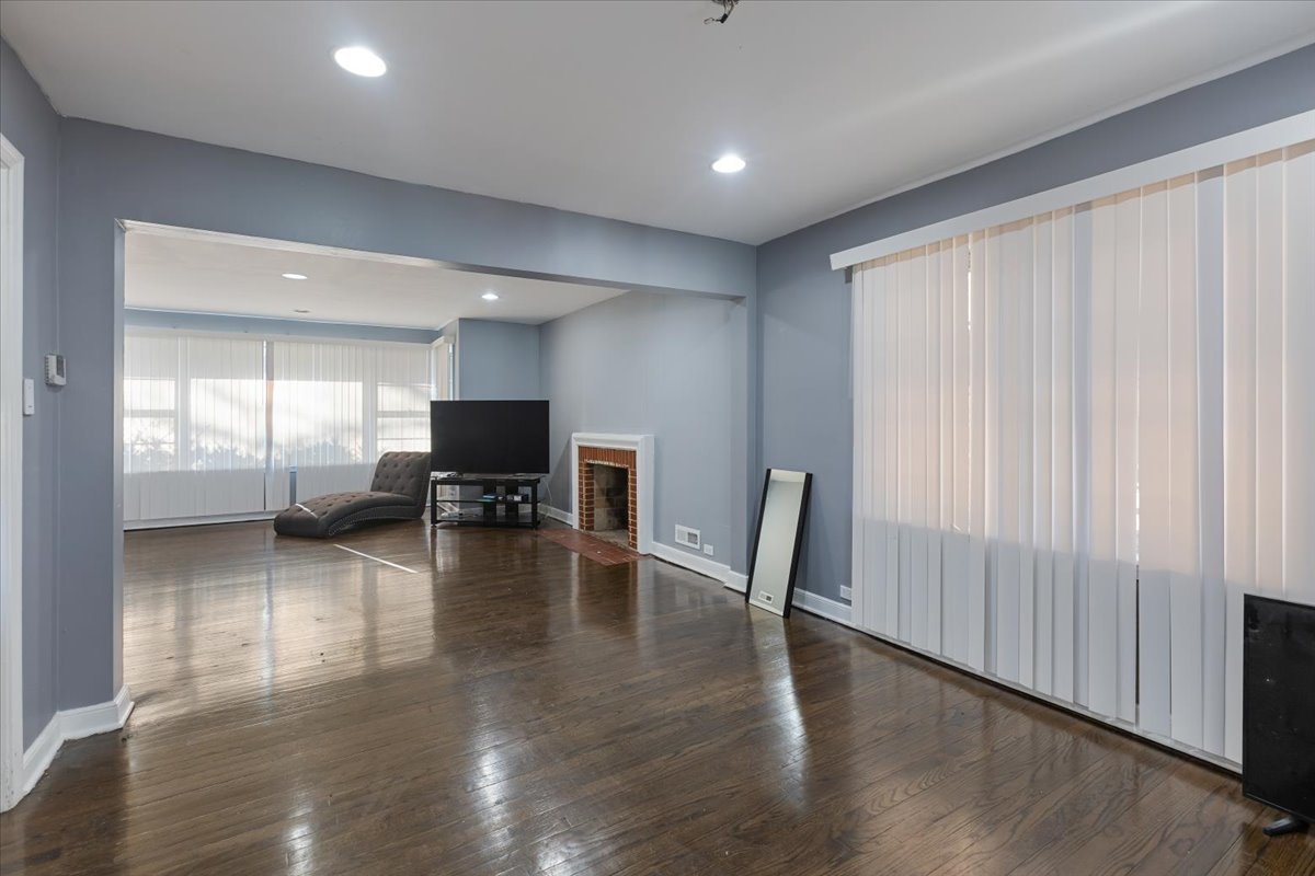 1700 West 103rd Street Chicago, IL 60643 - Photo 9 of 33