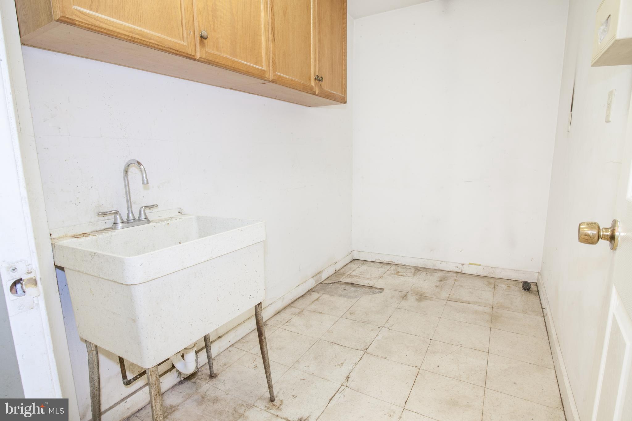 3639 Roland Avenue Baltimore, MD 21211 - Photo 11 of 28 Gallery Image 11