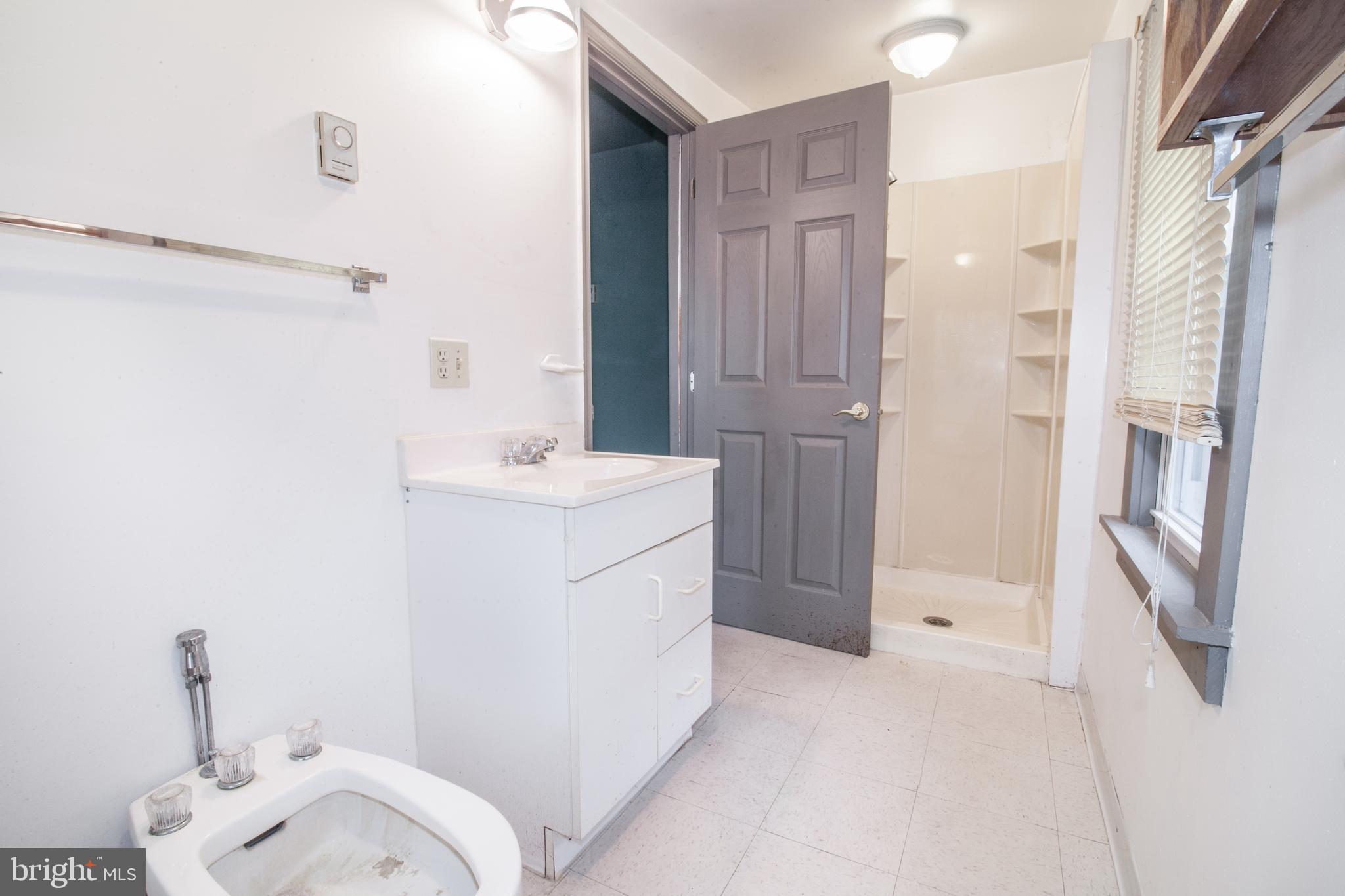 3639 Roland Avenue Baltimore, MD 21211 - Photo 21 of 28 Gallery Image 21