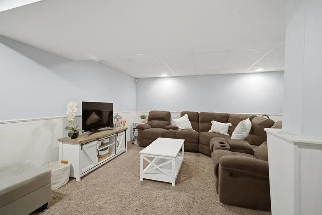 $450,000 | 289 Navajo Trail, Buffalo Grove, IL 60089