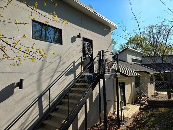 $1,100 | 831 South French Avenue, Unit 1, Denison, TX 75020