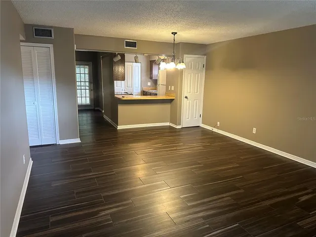 $500,000 | 643 West Oak Terrace Drive, Unit B1 B2 B3 B4, Leesburg, FL 34748