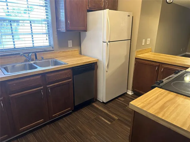 $500,000 | 643 West Oak Terrace Drive, Unit B1 B2 B3 B4, Leesburg, FL 34748