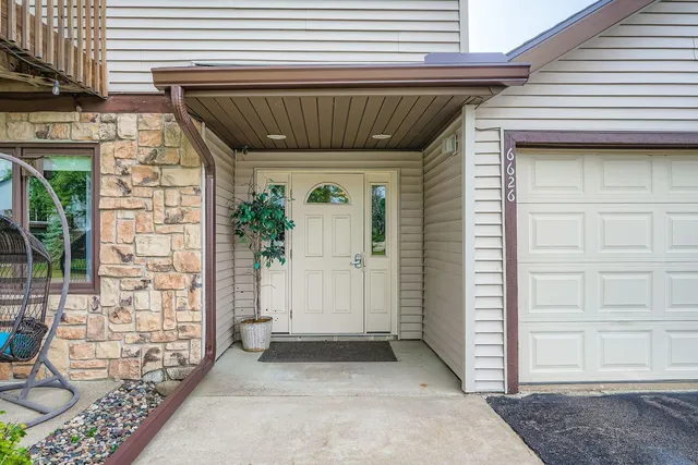 $187,000 | 6634 162nd Court, Unit 421, Rosemount, MN 55068