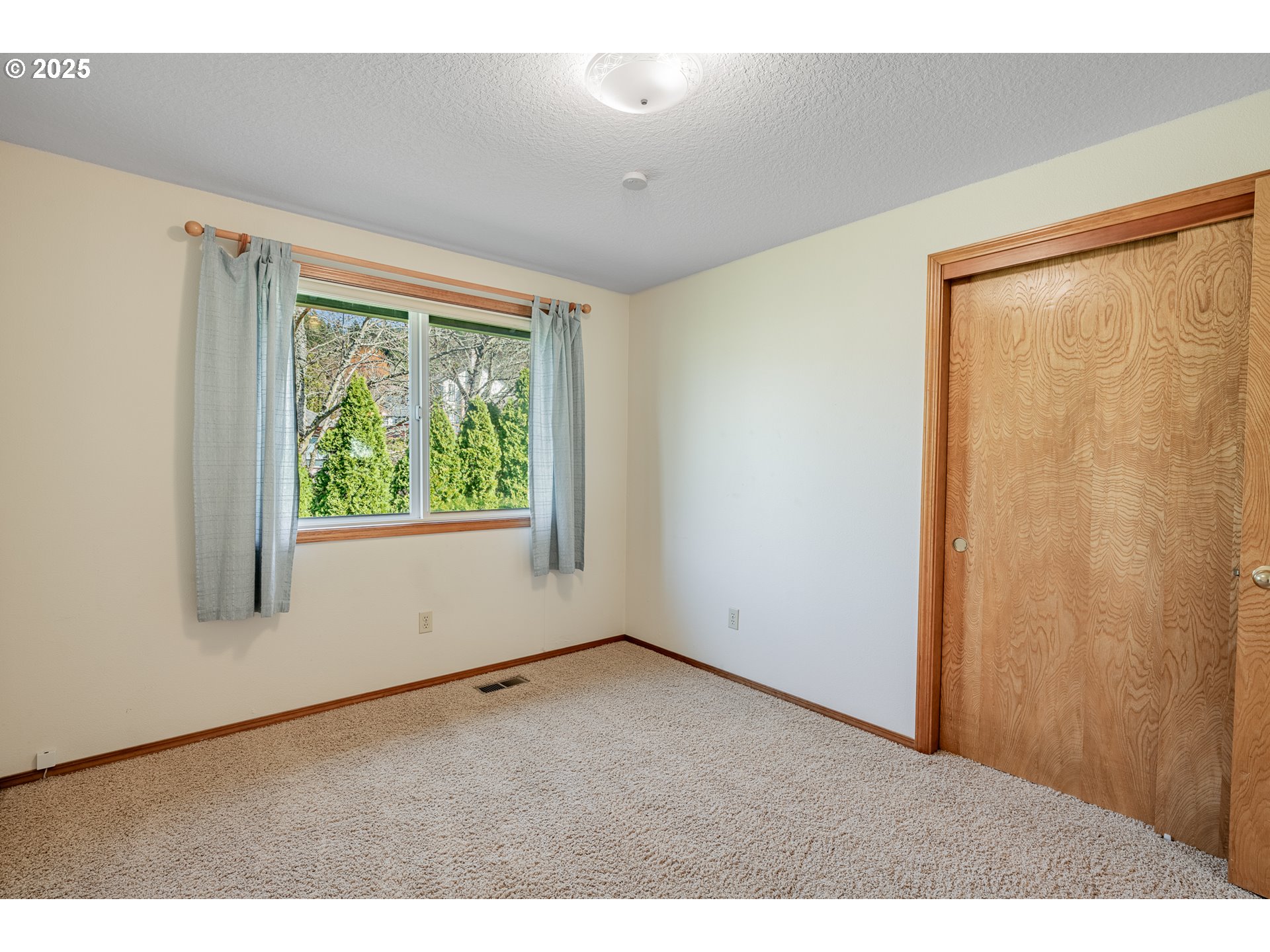 2688 Southwest Willowbrook Avenue Gresham, OR 97080 - Photo 20 of 47