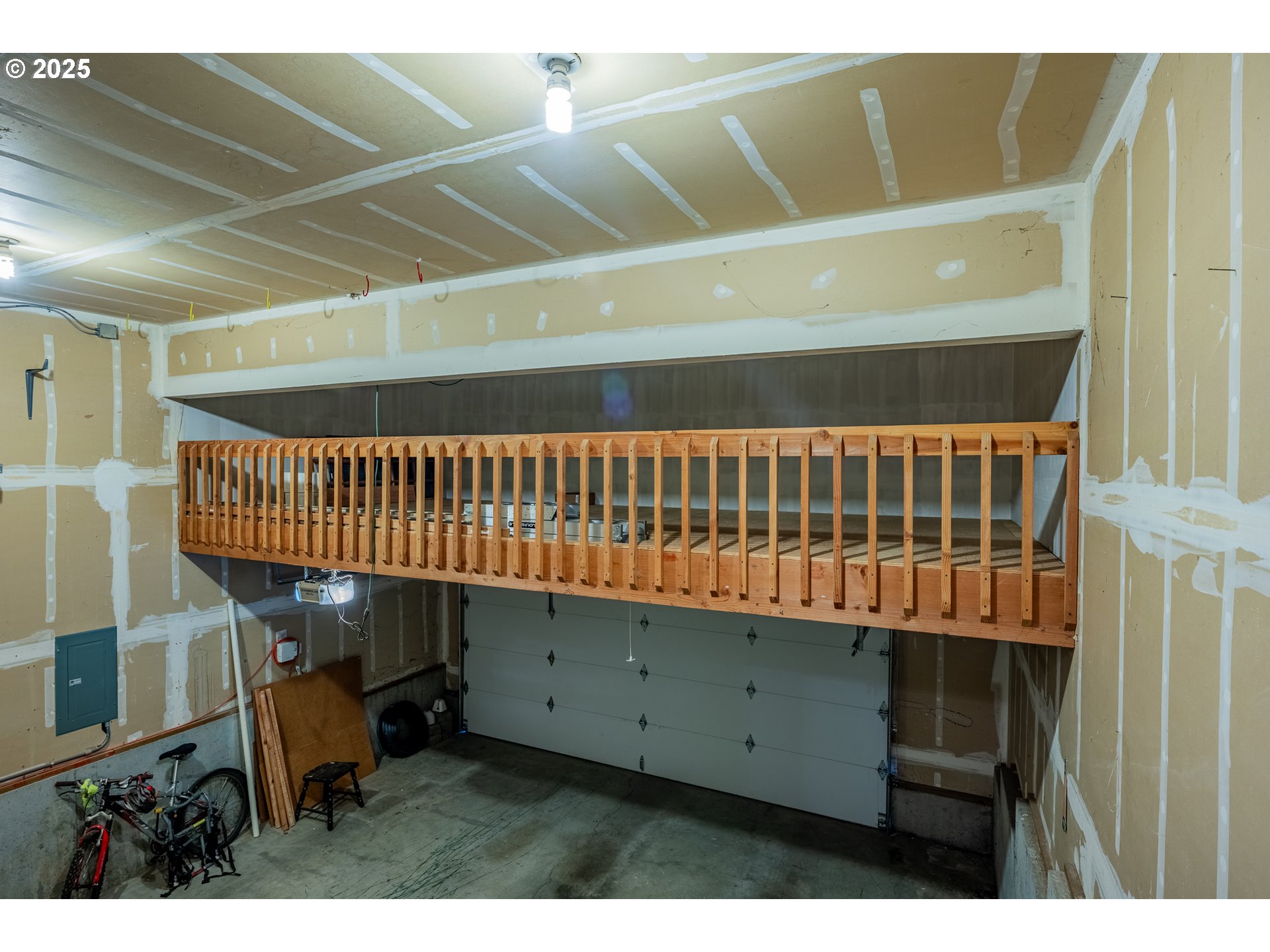 2688 Southwest Willowbrook Avenue Gresham, OR 97080 - Photo 33 of 47