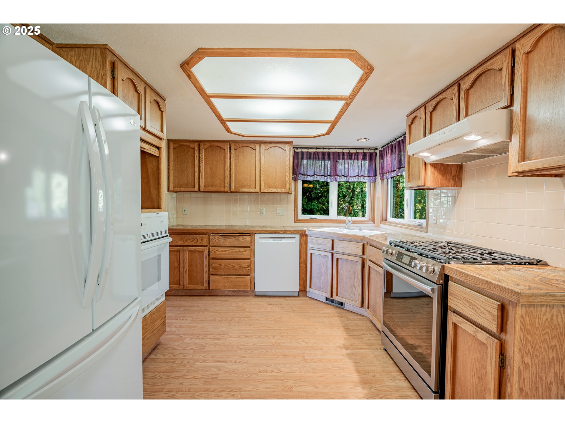 2688 Southwest Willowbrook Avenue Gresham, OR 97080 - Photo 8 of 47