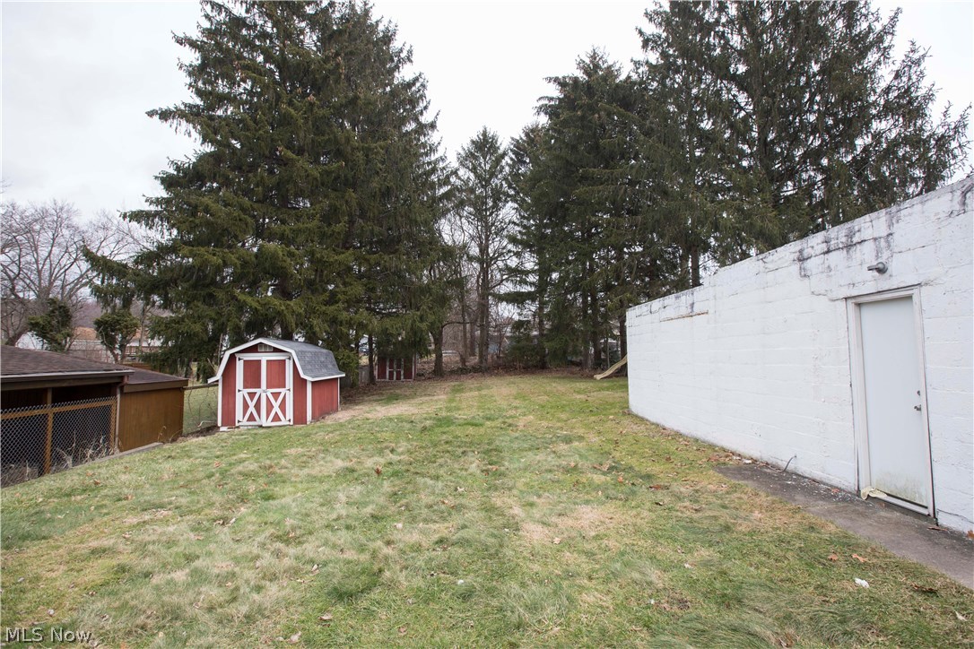 1517 Breiding Road Akron, OH 44310 - Photo 6 of 31