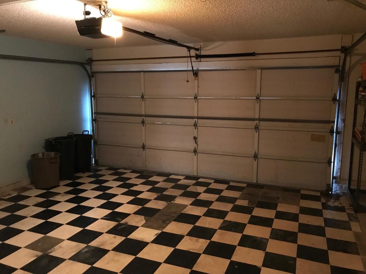 6159 Adams Street Jupiter, FL 33458 - Photo 9 of 13 Garage