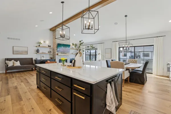 $999,900 | 1111 Reese Trail, Waunakee, WI 53597