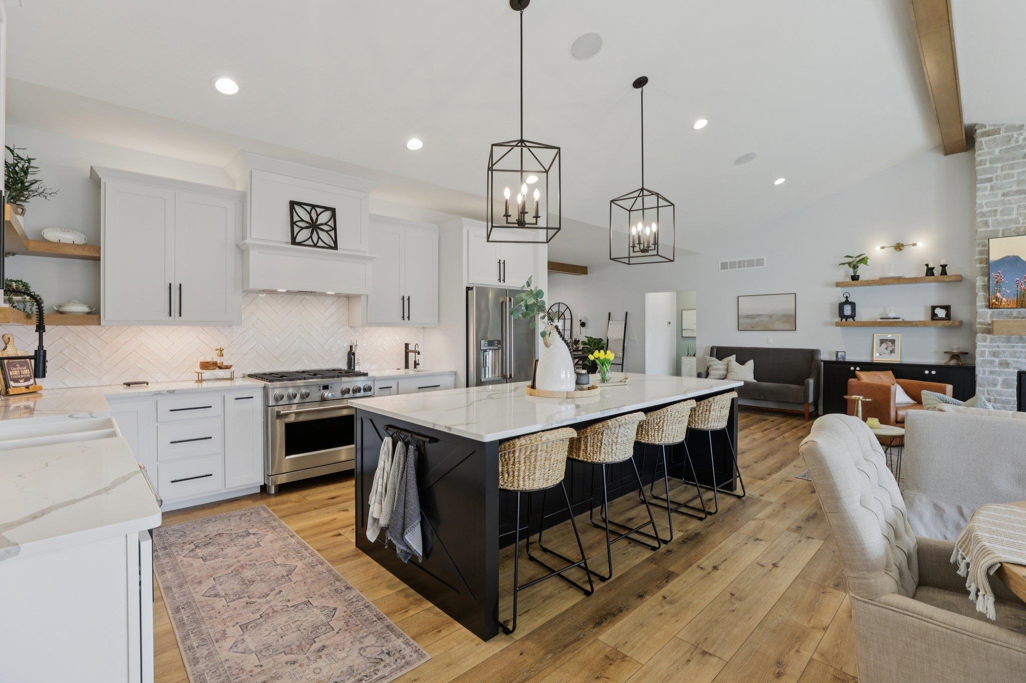 1111 Reese Trail Waunakee, WI 53597 - Photo 21 of 65