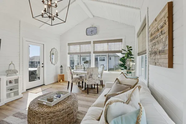 $999,900 | 1111 Reese Trail, Waunakee, WI 53597