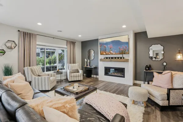 $999,900 | 1111 Reese Trail, Waunakee, WI 53597