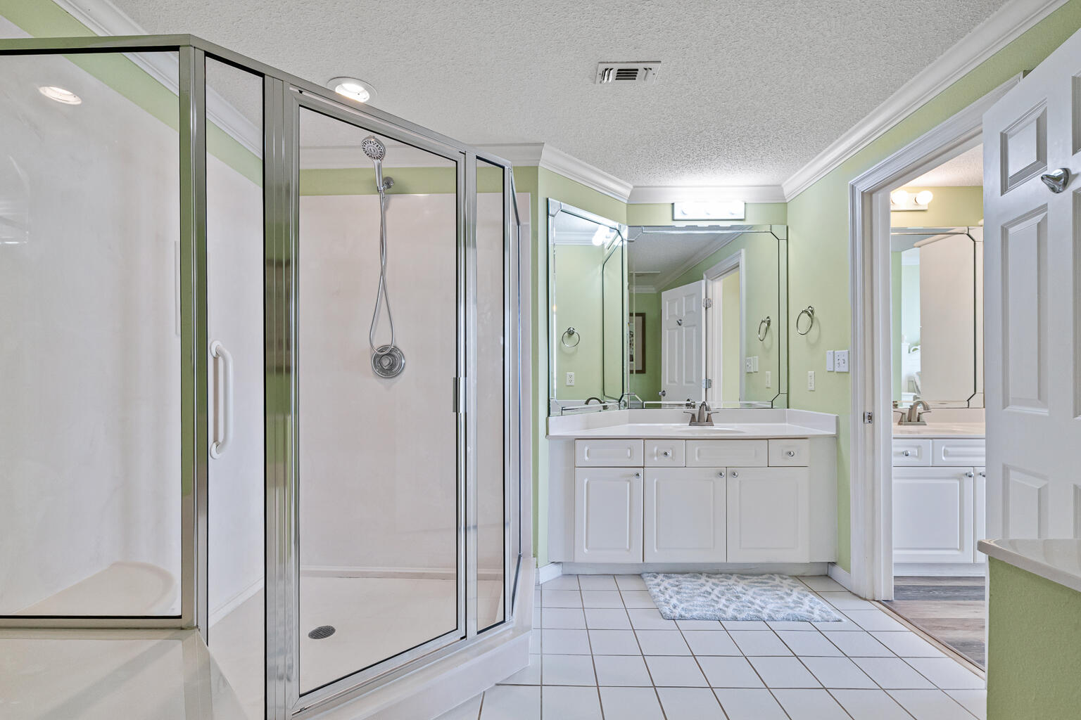 8499 Gulf Boulevard, Unit 303 Navarre, FL 32566 - Photo 21 of 52 DSC02430