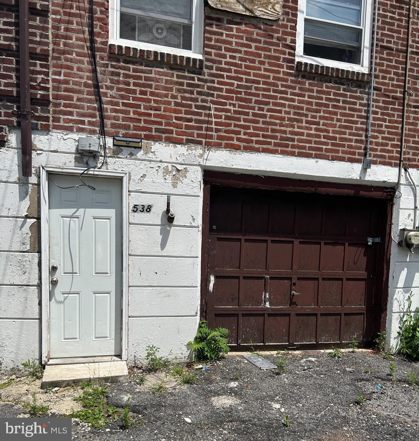 538 Snowden Road Upper Darby, PA 19082 - Photo 5 of 13