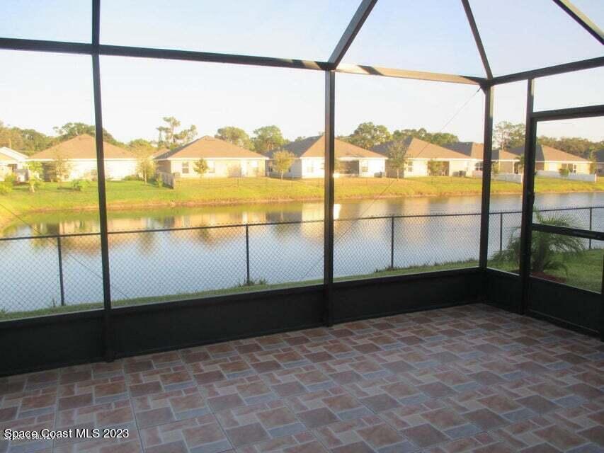 151 Secret Drive Melbourne, FL 32904 - Photo 17 of 19 20X20 Screen Porch