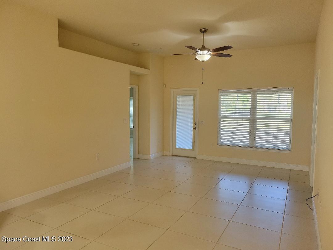 151 Secret Drive Melbourne, FL 32904 - Photo 7 of 19 Living Area
