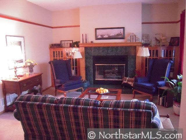 1085 McKnight Road South St. Paul, MN 55119 - Photo 5 of 10 Gallery Image 5