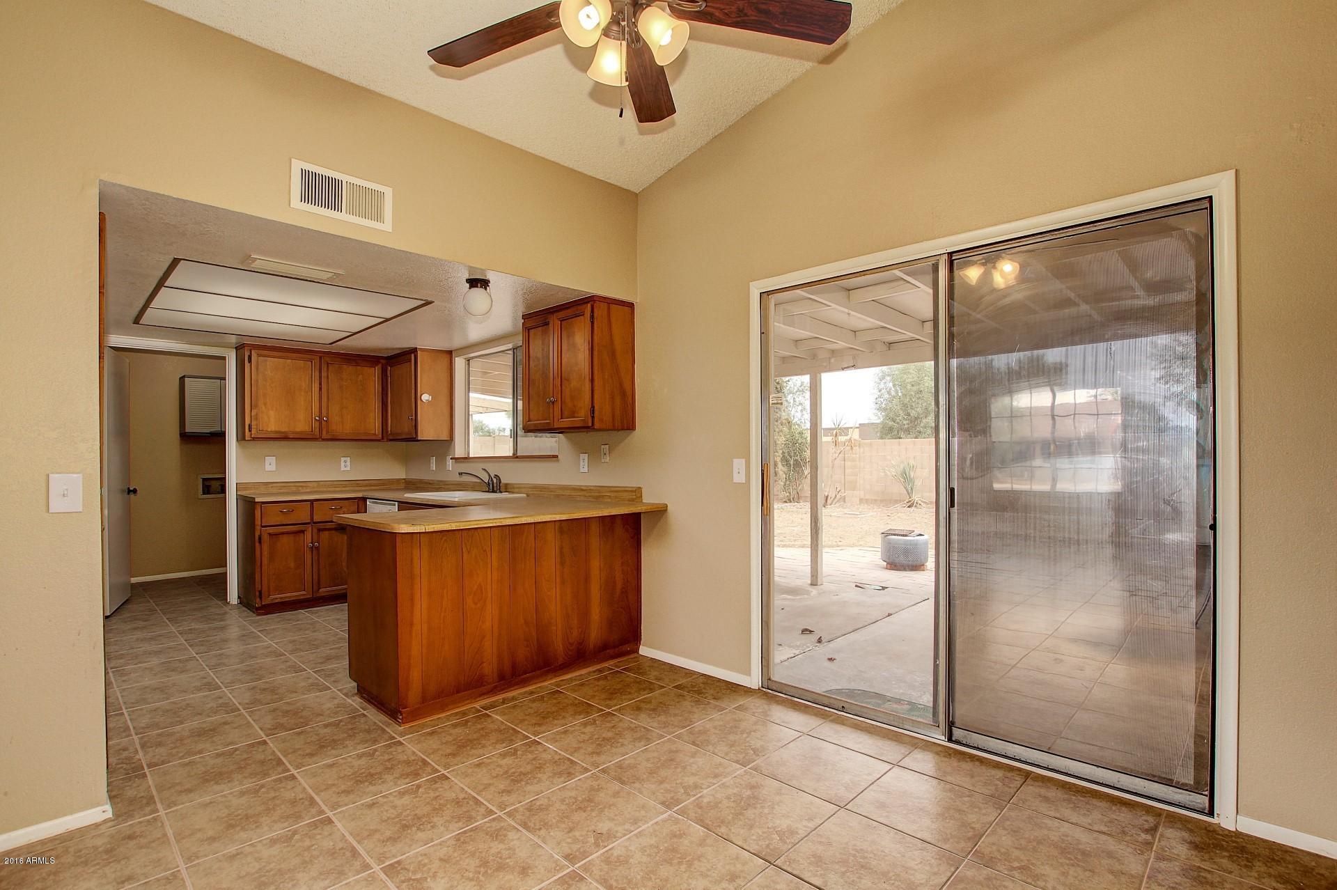 304 East Harwell Road Gilbert, AZ 85234 - Photo 5 of 20 0005-Hanwell (6)
