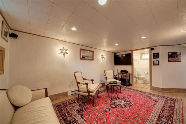 25 Hereford Road Marblehead, MA 01945 - Photo 16 of 18 Gallery Image 16