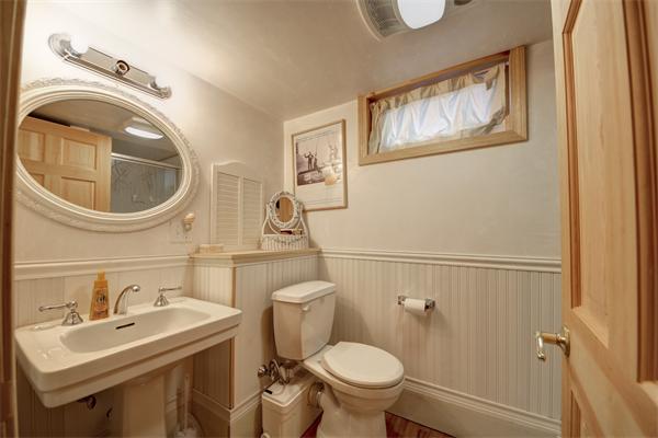 25 Hereford Road Marblehead, MA 01945 - Photo 17 of 18 Gallery Image 17
