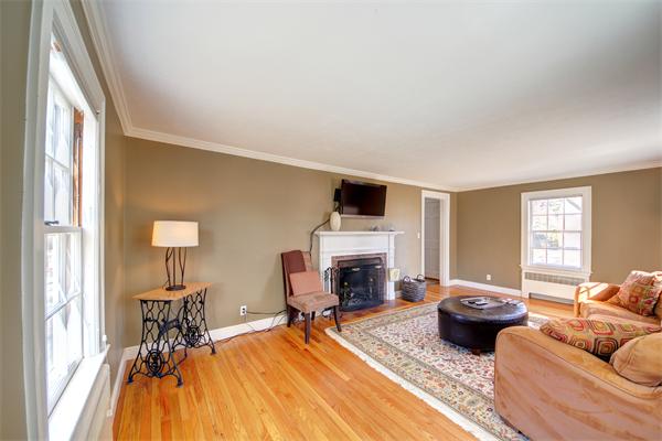 25 Hereford Road Marblehead, MA 01945 - Photo 8 of 18 Gallery Image 8