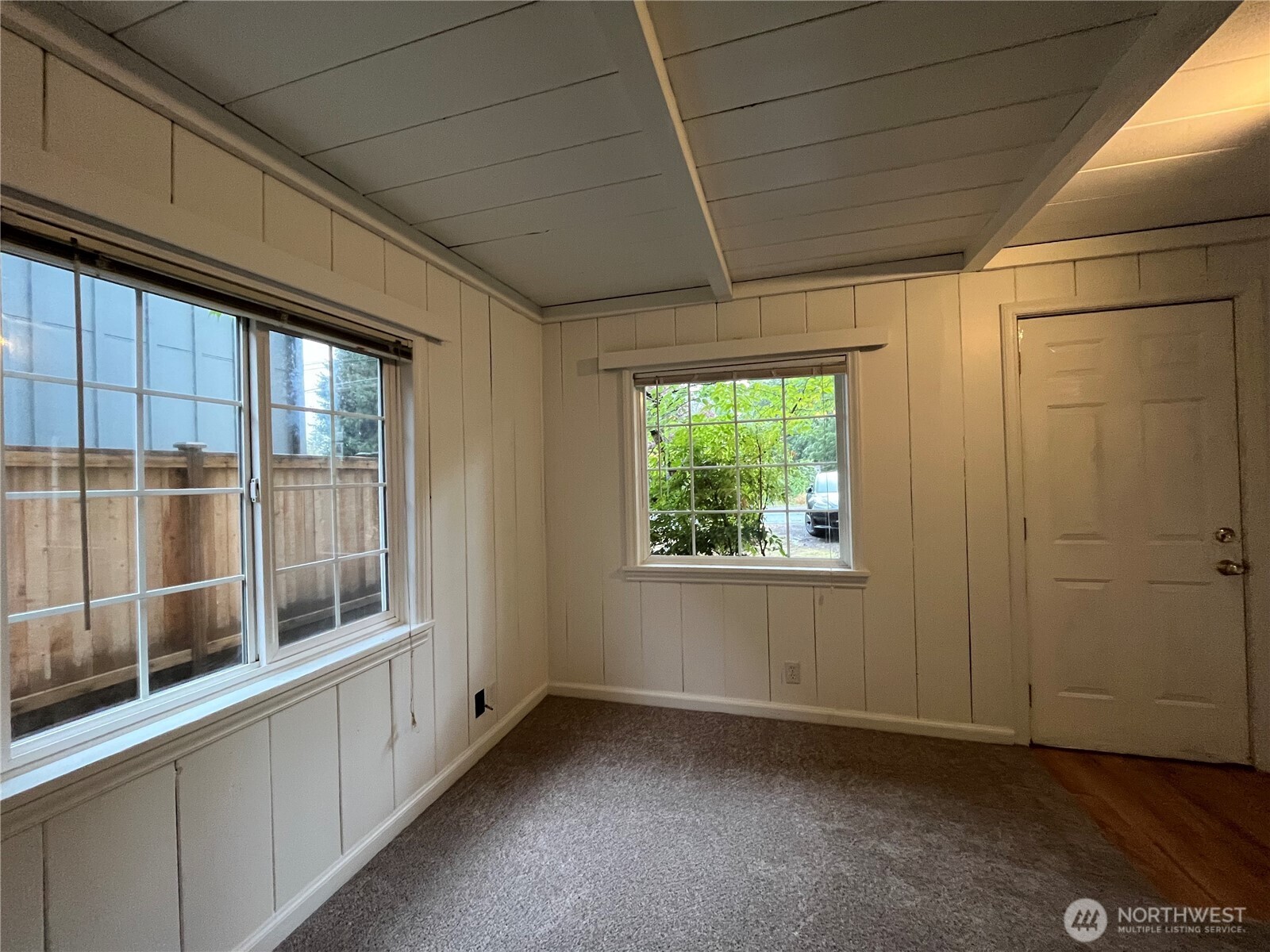 2727 Northeast 92nd Street, Unit B Seattle, WA 98115 - Photo 8 of 8 Gallery Image 8