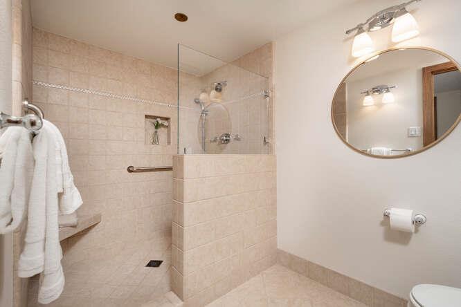 616 Ansel Road, Unit 8 Burlingame, CA 94010 - Photo 11 of 16 Gallery Image 11