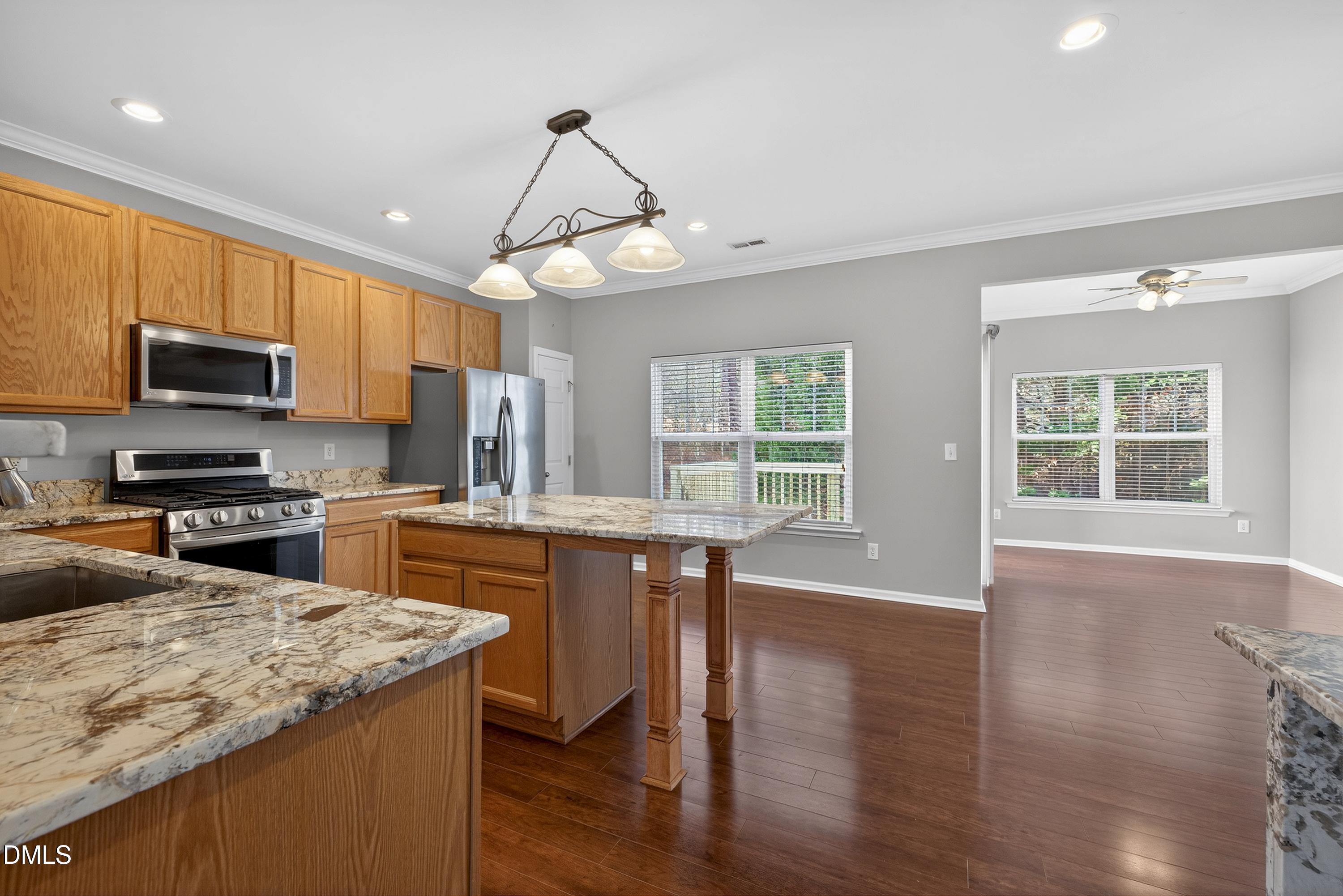 11830 Canemount Street Raleigh, NC 27614 - Photo 23 of 79 Space for Office or Lounge on Right