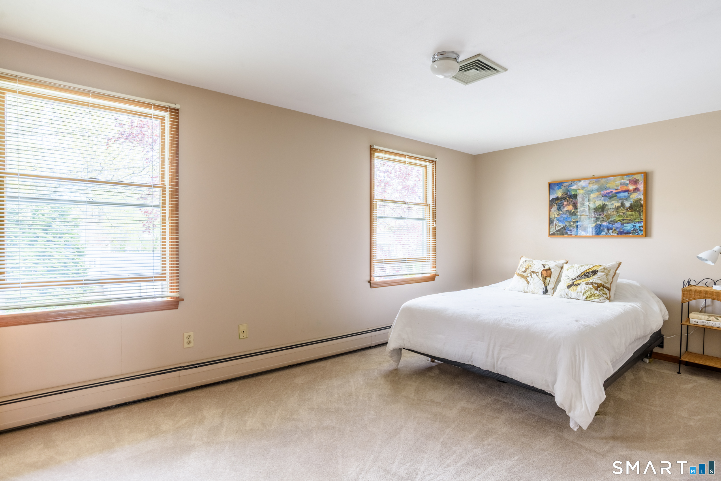 105 Meadow Wood Road Stratford, CT 06614 - Photo 23 of 37