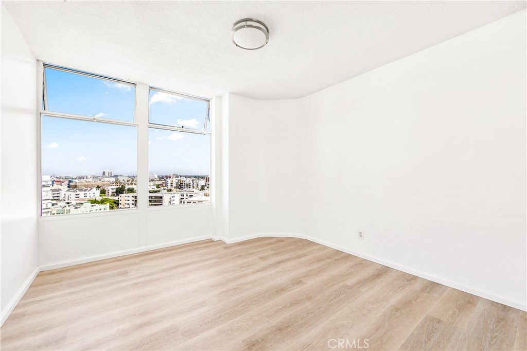 100 Atlantic Avenue, Unit 1005 Long Beach, CA 90802 - Photo 10 of 19 a view of a room with window