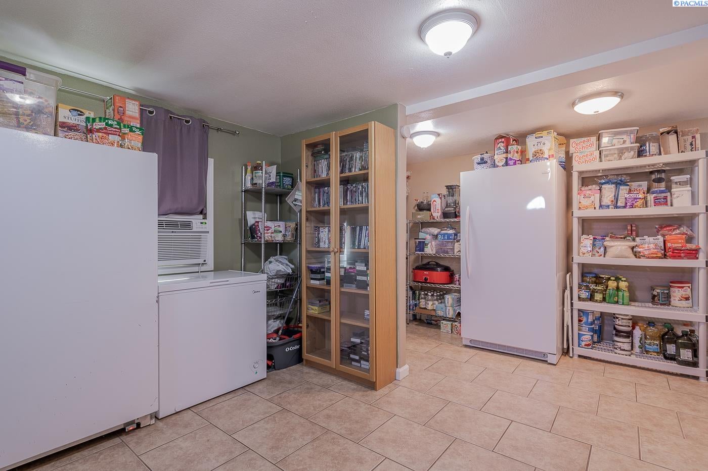 14605 South Haney Road Kennewick, WA 99337 - Photo 27 of 34 Gallery Image 27