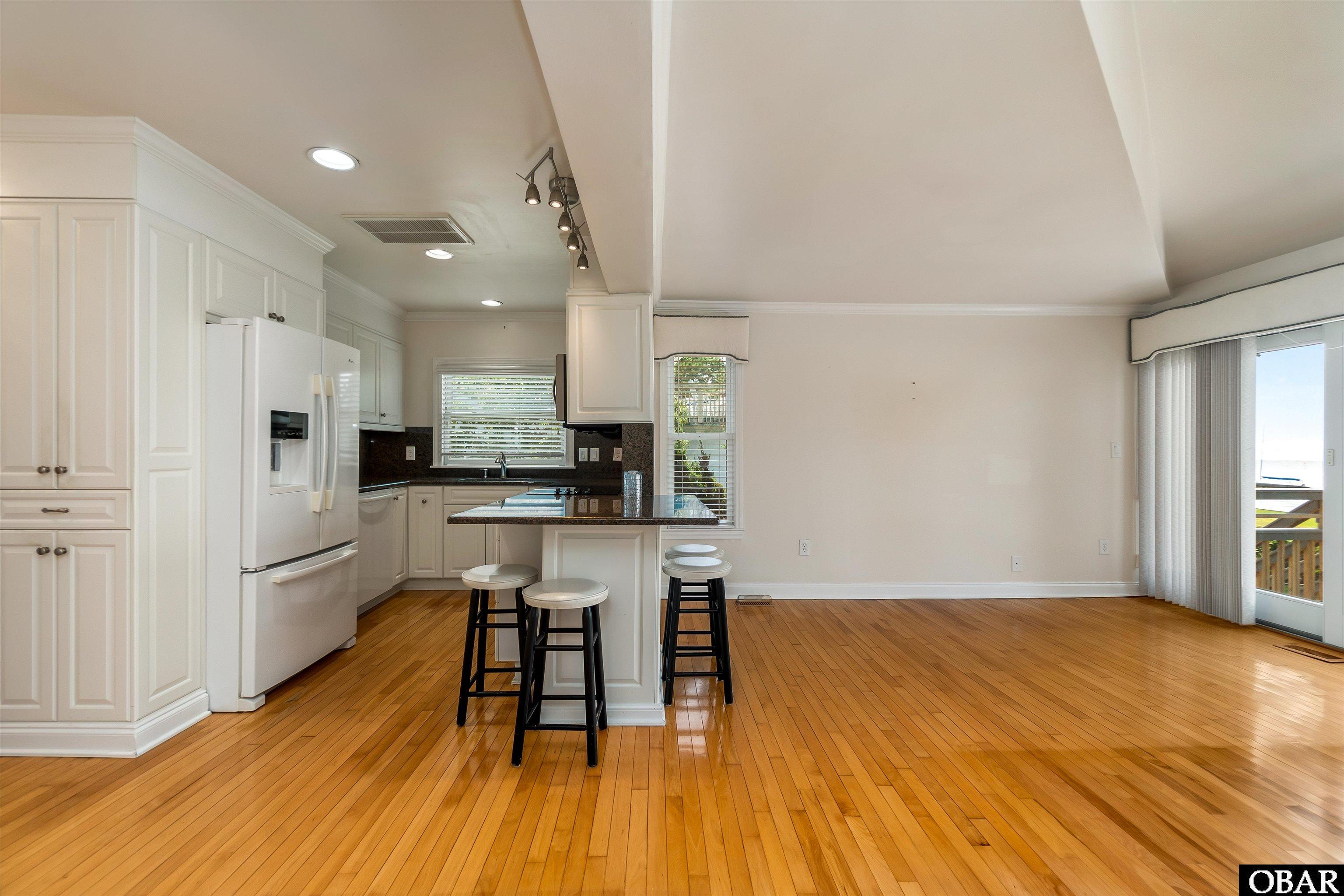 1318 Duck Road, Unit G Duck, NC 27949 - Photo 6 of 49 Gallery Image 6