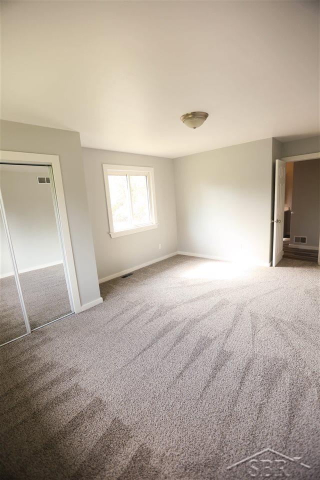 9910 South Lewis Road Millington, MI 48746 - Photo 20 of 29 50058024-19.JPG