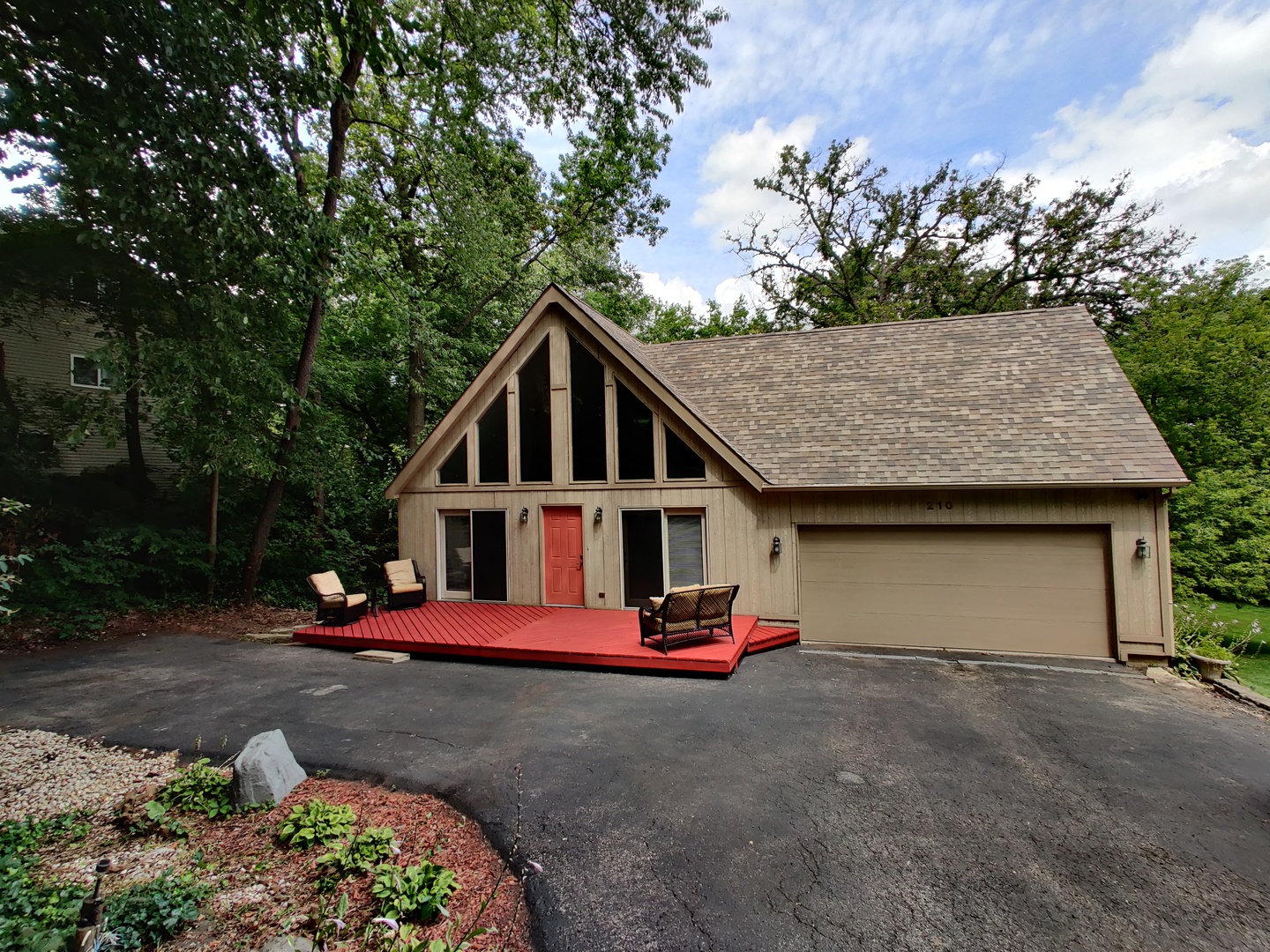 210 Baron Drive Spring Grove, IL 60081 - Photo 1 of 28 Gallery Image 1