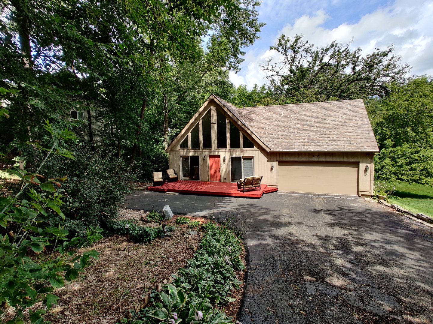 210 Baron Drive Spring Grove, IL 60081 - Photo 3 of 28 Gallery Image 3