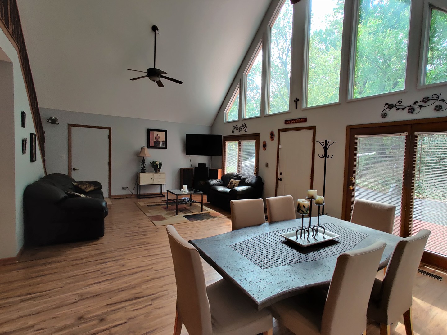 210 Baron Drive Spring Grove, IL 60081 - Photo 5 of 28 Gallery Image 5